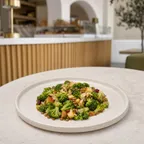 Salată cu broccoli